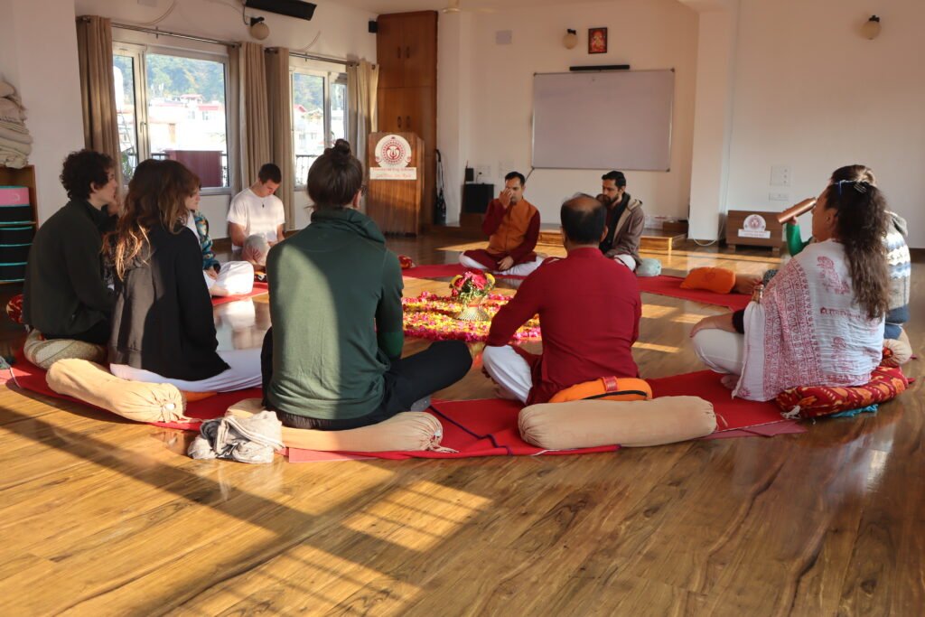 Why Rishikesh is the Best Destination for Yoga Teacher Training